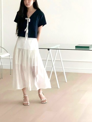白色