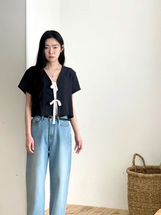 黑色