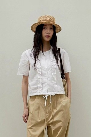 白色
