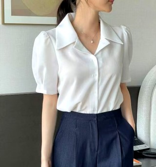 白色