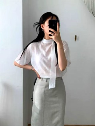 白色