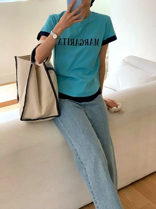蓝色