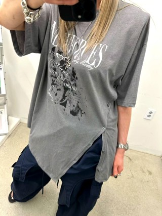 灰色
