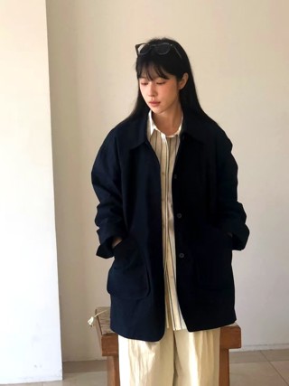 黑色