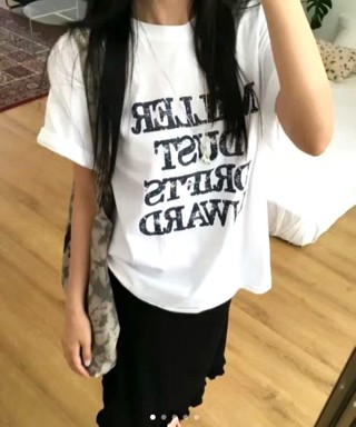 白色