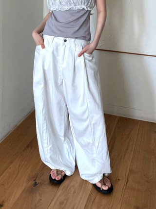 白色
