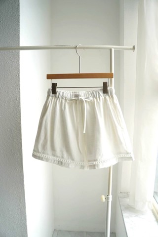 白色