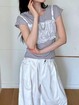 灰色