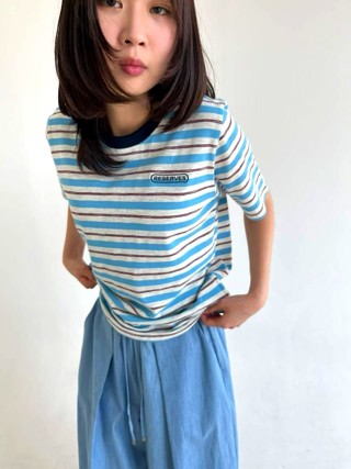 蓝色