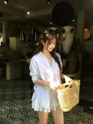 白色