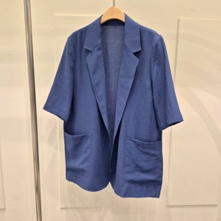 蓝色