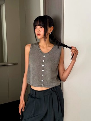 灰色