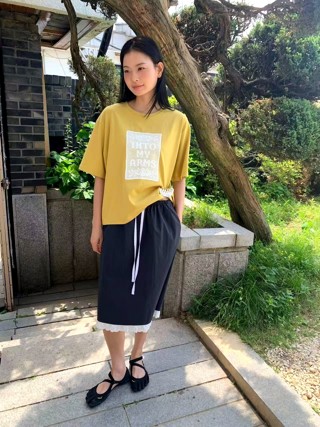黄色