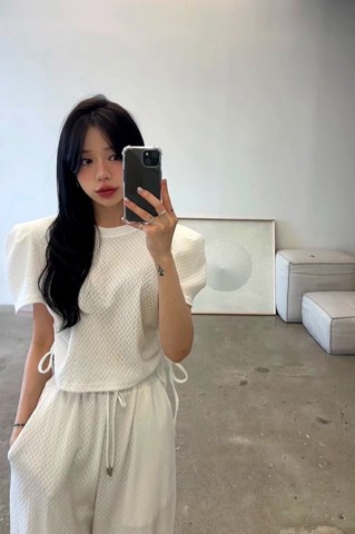 白色