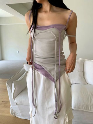 灰色