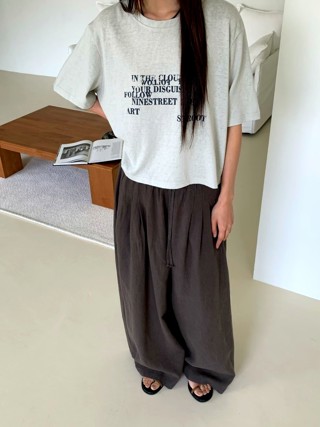 灰色