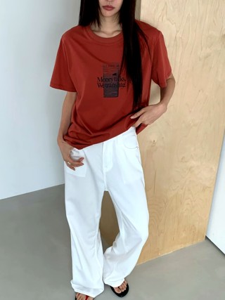 红色