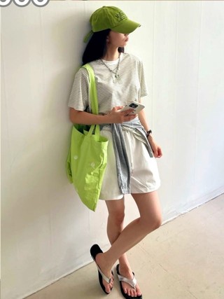 白色