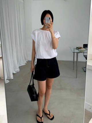 白色