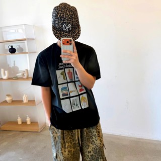 黑色