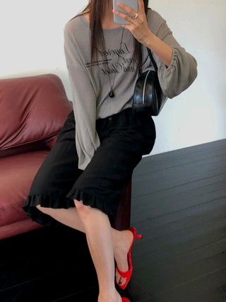 灰色