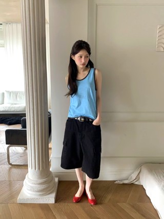 蓝色
