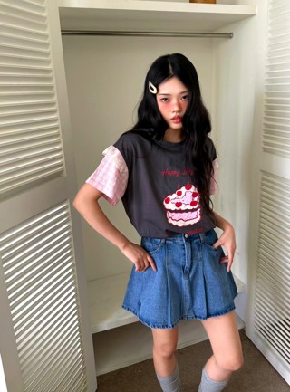 黑色