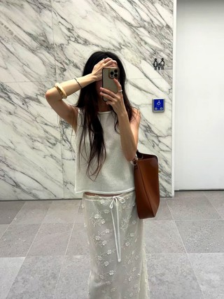 白色