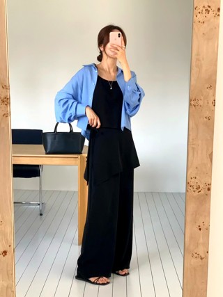 蓝色