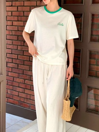 白色
