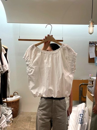 白色