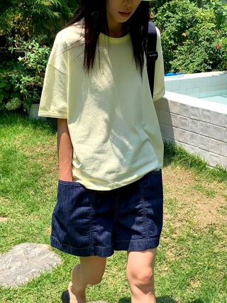 黄色