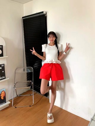 红色