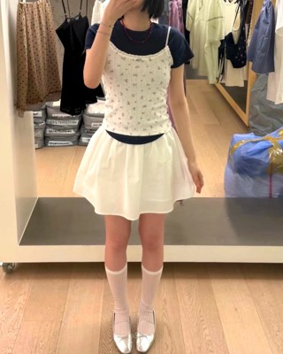 白色