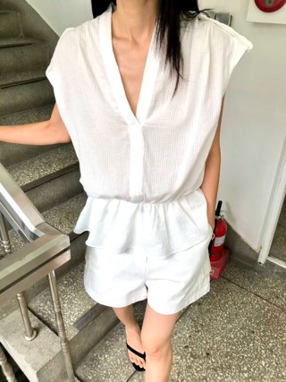 白色