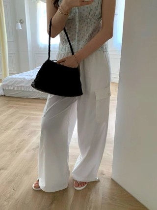 白色