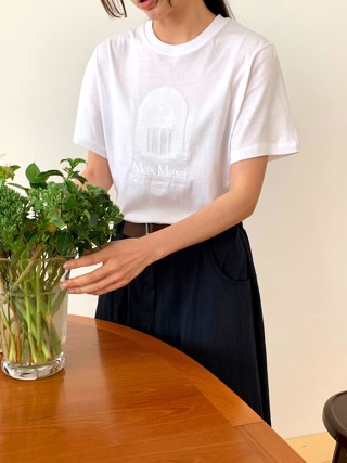 白色