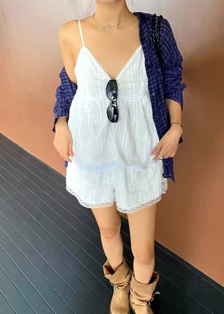 白色
