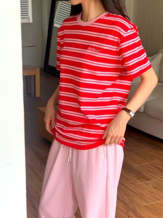 红色