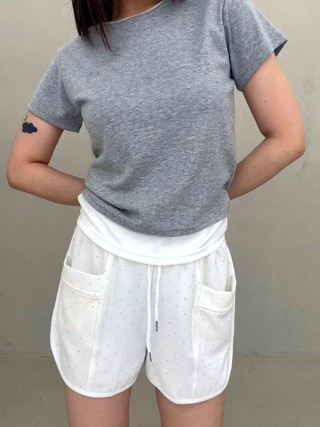 白色
