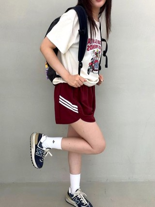 红色