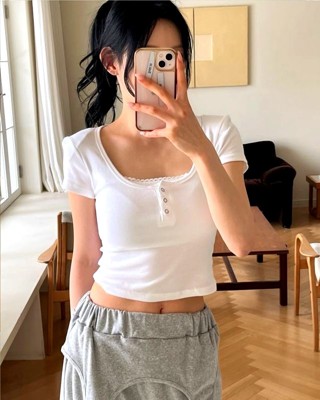 白色