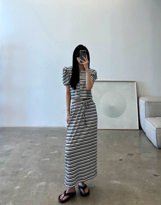 白色