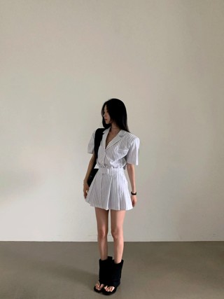 白色