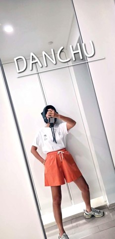白色