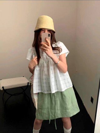 白色