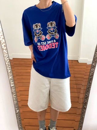 蓝色
