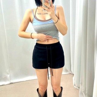 灰色