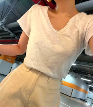 白色