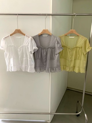 白色